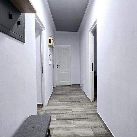 Apartament 3 Camere Hd 후네도아라 외부 사진