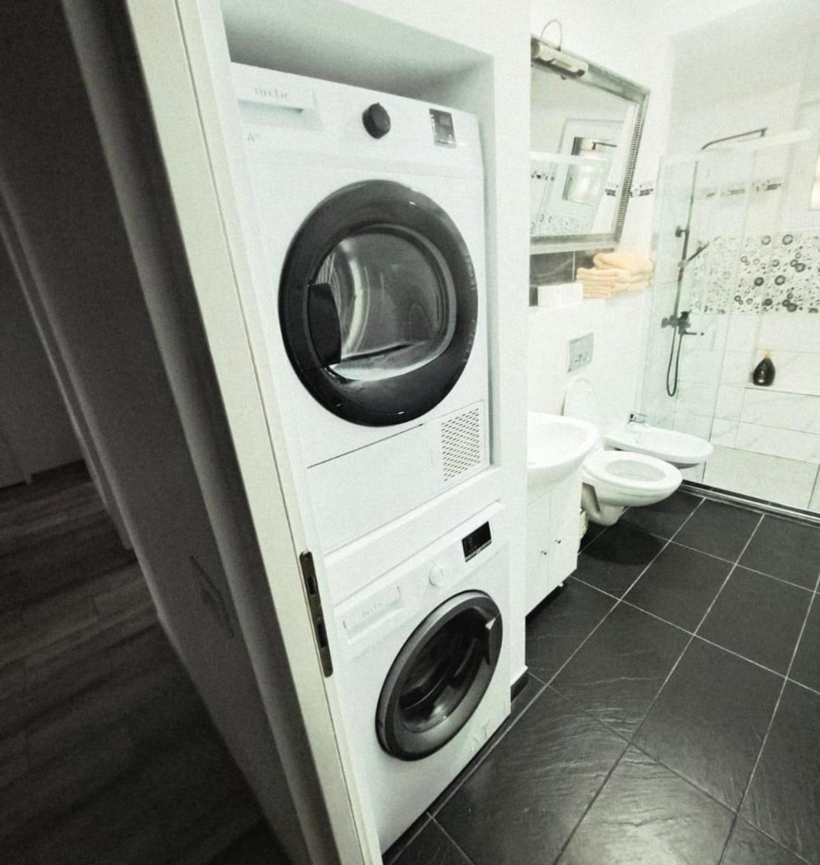 Apartament 3 Camere Hd 후네도아라 외부 사진